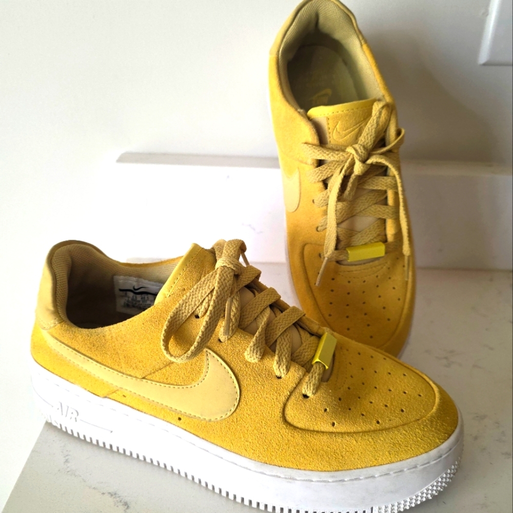 Nike Yellow and White Women's Sneakers